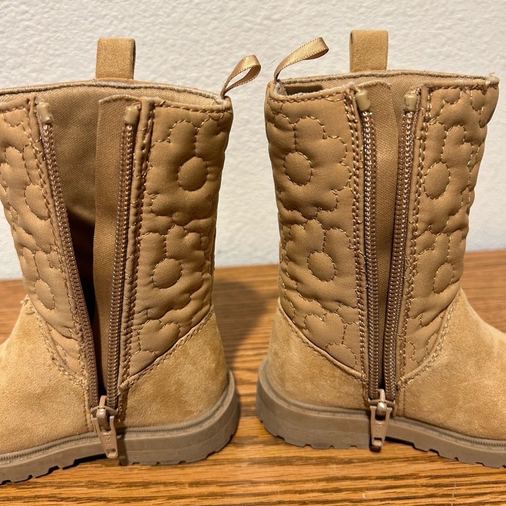 Old Navy Baby Girls Tall Size 6 Boot - Picture 7 of 8